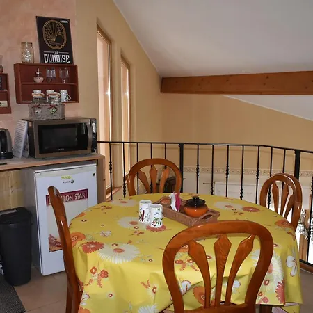 Maison Bio-climatique Avec Vue Sur La Meuse - Fr-1-585-155 Bed & Breakfast *