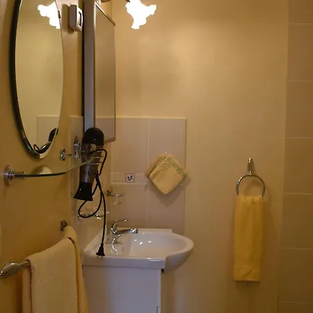 Bed & Breakfast Maison Bio-climatique Avec Vue Sur La Meuse - Fr-1-585-155 *